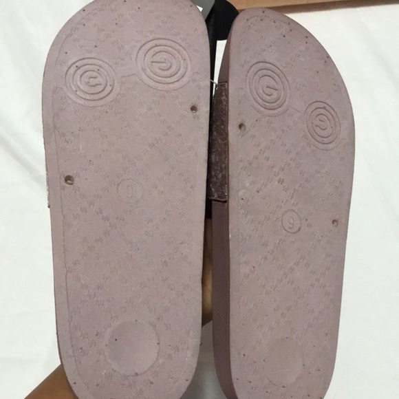 Pink slides - Picture 3 of 5
